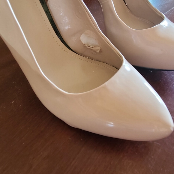 Aldo 2 tone cut out heels. - Picture 3 of 7